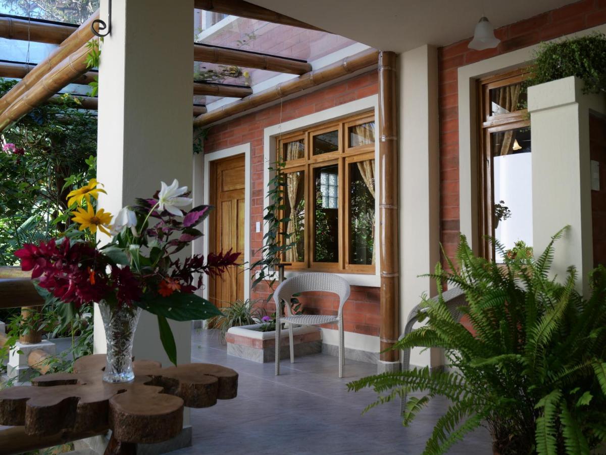 Casa Del Rio En Mindo Panzió Kültér fotó