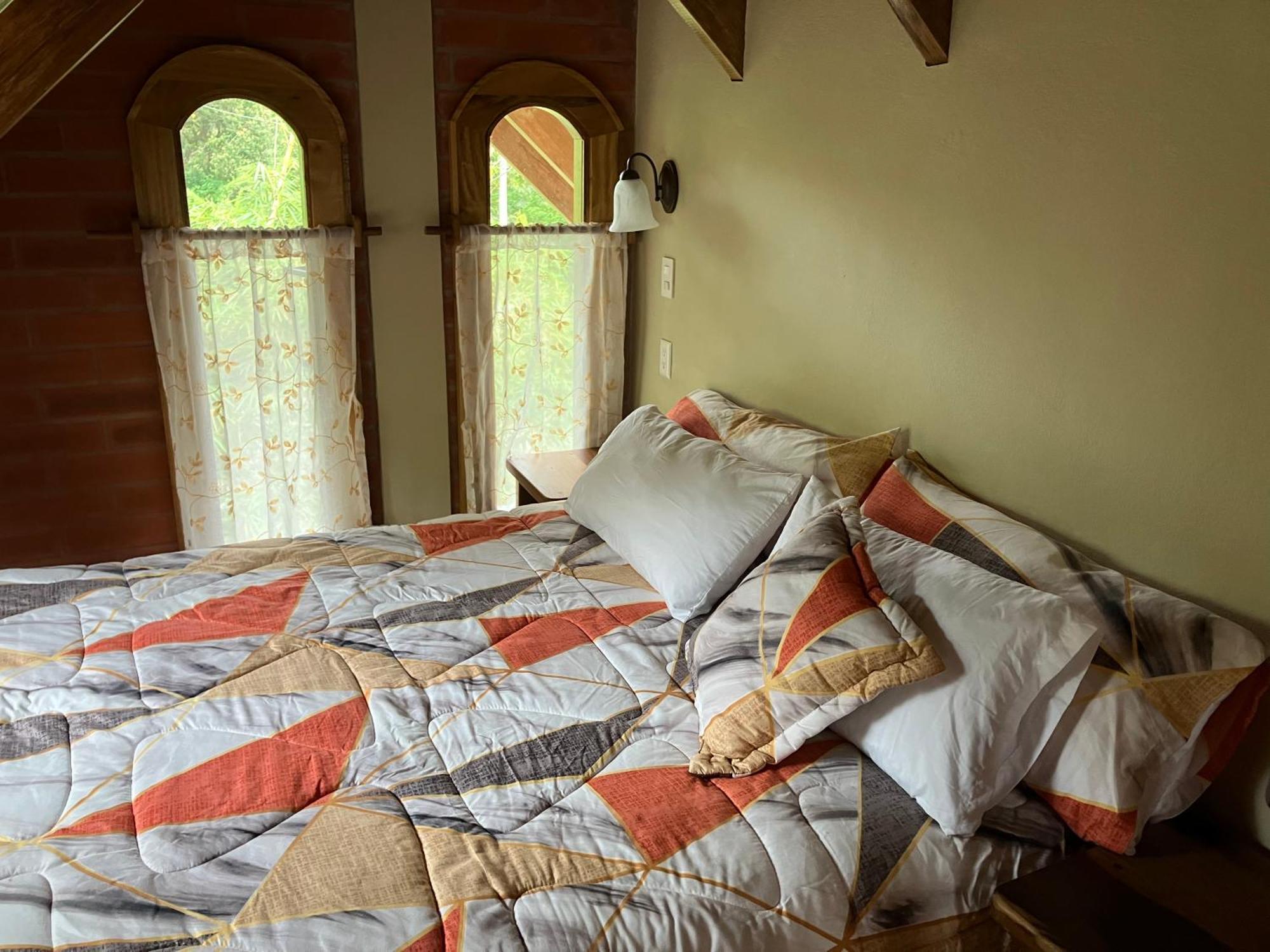 Casa Del Rio En Mindo Panzió Kültér fotó
