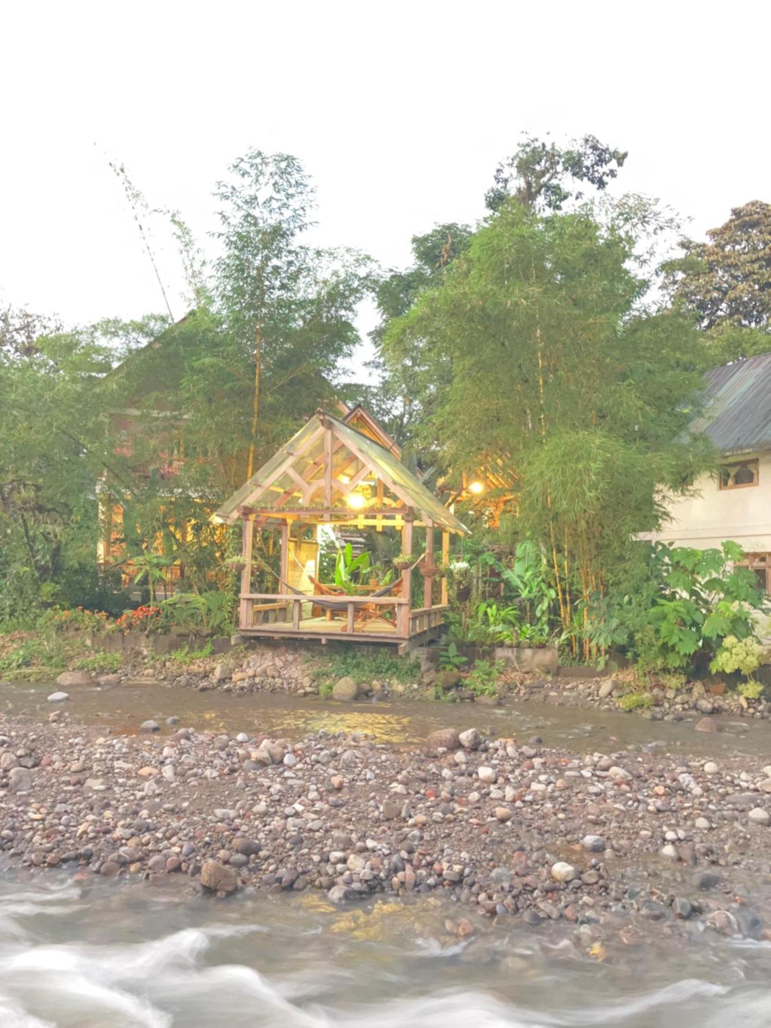 Casa Del Rio En Mindo Panzió Kültér fotó